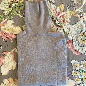 XS Gap 100% Merino Wool Turtle Neck